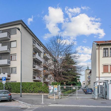 Rog27-Large Apartment With Transport Close To Home- Milano Esterno foto